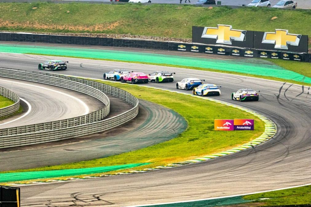 A Stock Series terá 18 corridas na temporada 2023, entre outras novidades (Foto: Vinícius Branca/Stock Car)