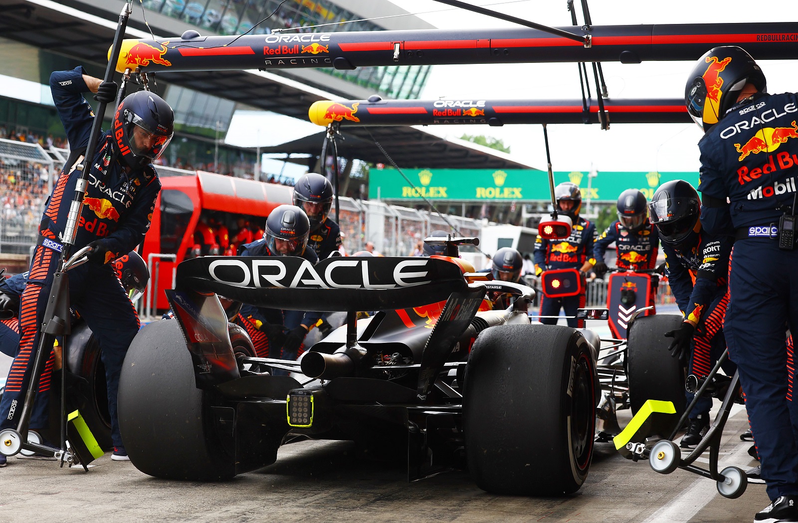 Red Bull diz que Verstappen pediu último pit-stop e defende: “Queremos pilotos felizes”