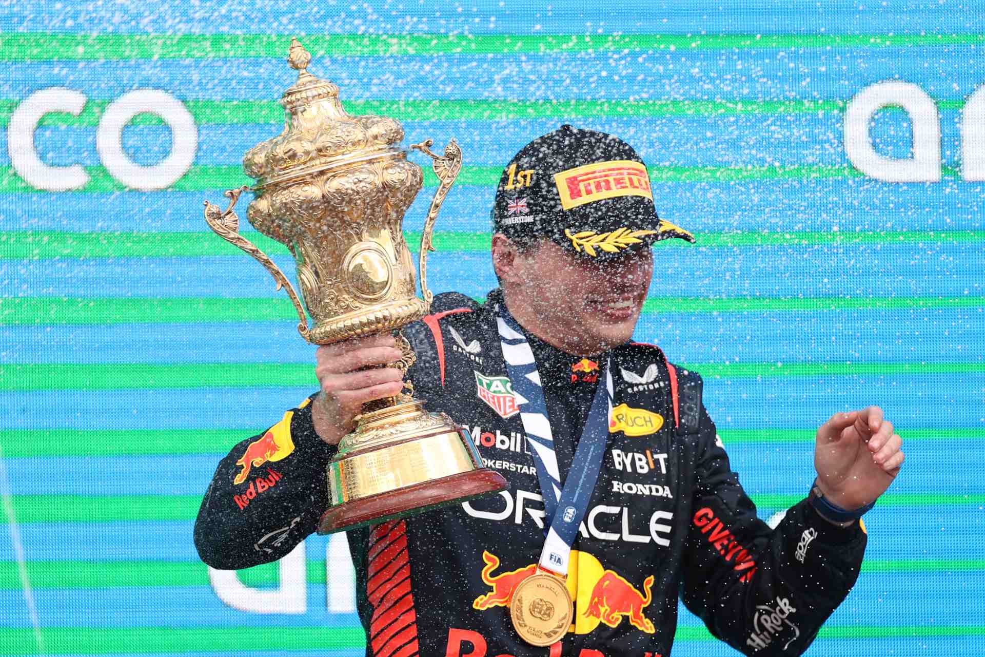 Verstappen é primeiro piloto a conseguir top-2 nas 10 primeiras corridas do ano na F1
