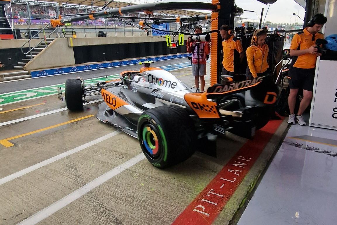 McLaren se anima e diz que “seria legal sentir cheiro do pódio” no GP da Inglaterra