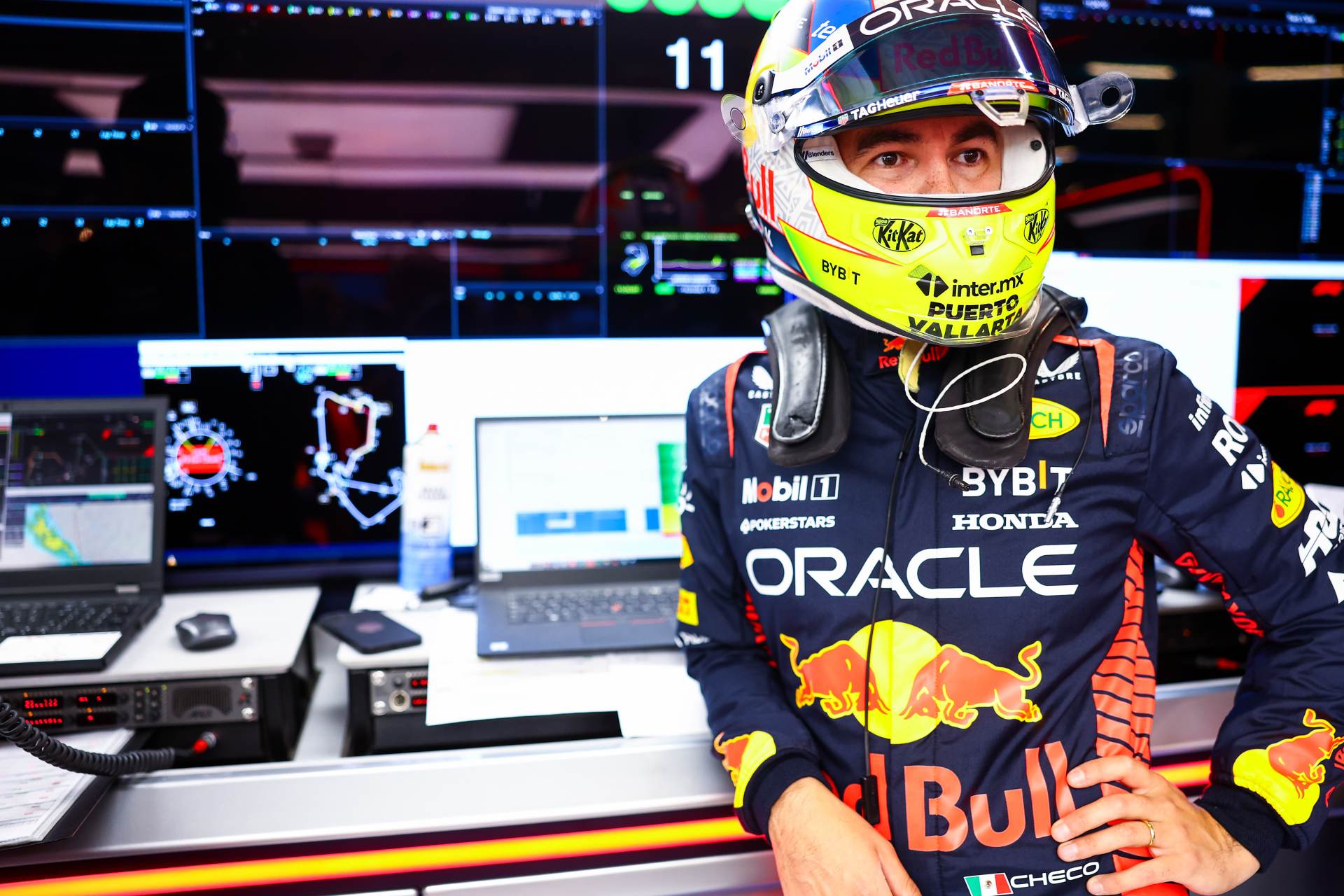 Helmut Marko coloca em xeque futuro de Sergio Pérez na Red Bull