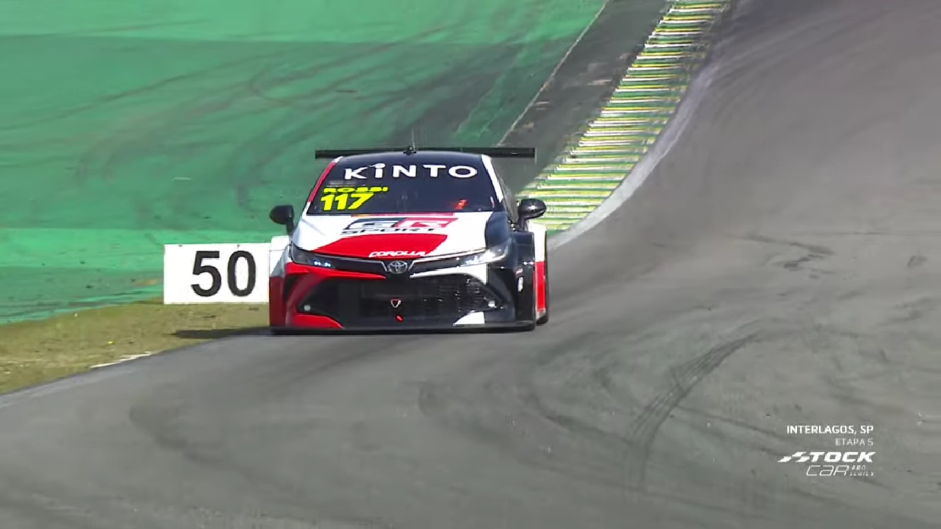 Rossi crava pole dominante na Stock Car em Interlagos. Líder, Casagrande sai em 25º