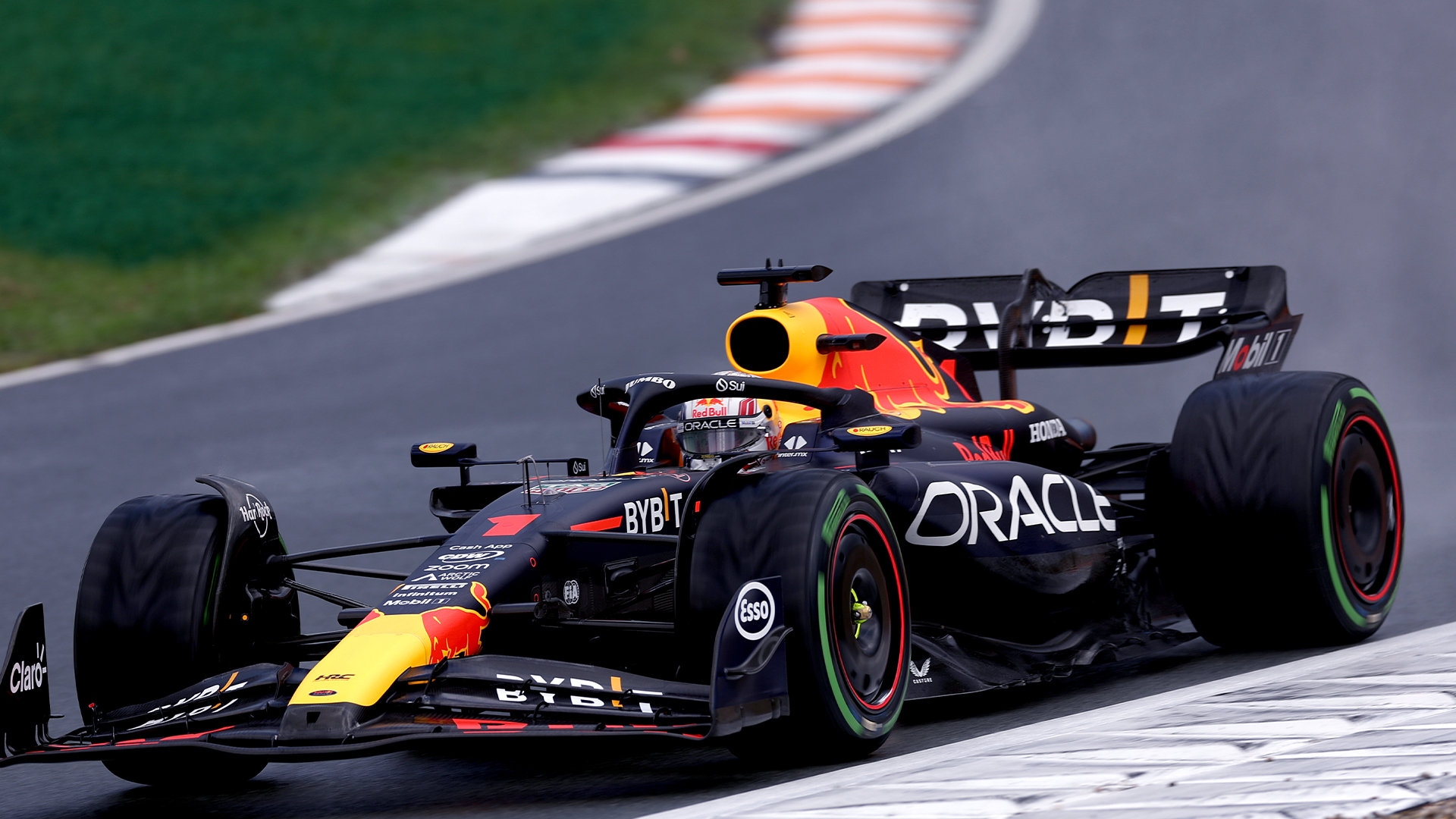 Verstappen faz ‘Mar Laranja’ vibrar e conquista pole-position do GP da Holanda de F1