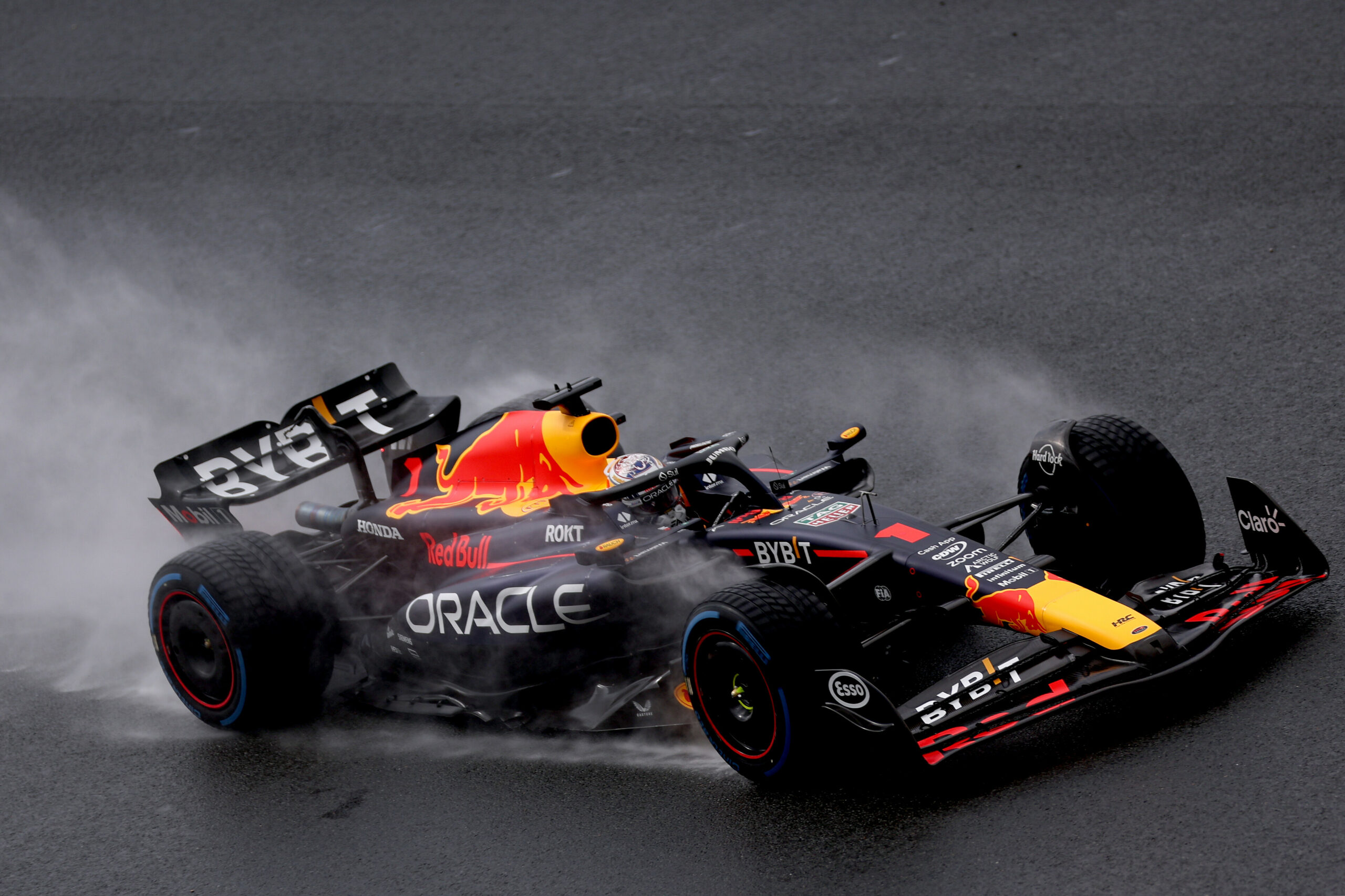 Verstappen leva a melhor e lidera TL3 de três treinos em um no GP do Japão  de F1